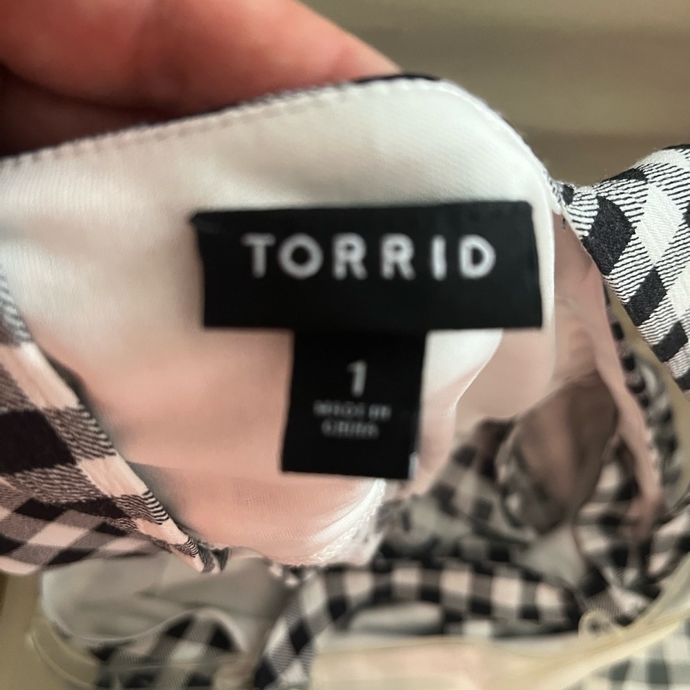 Torrid Boho Gingham Tiered Maxi Dress High Neck Halter Size 1 - Picture 3 of 5